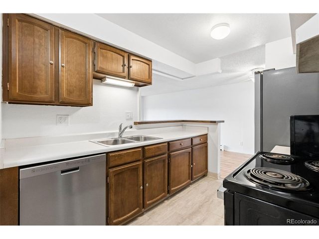 1073 W 112th Ave B, Denver, CO 80234