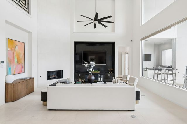 1013 Excalibur Boulevard, Lewisville, TX 75056