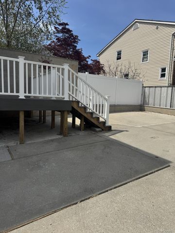 311 Durant Avenue, Staten Island, NY 10308