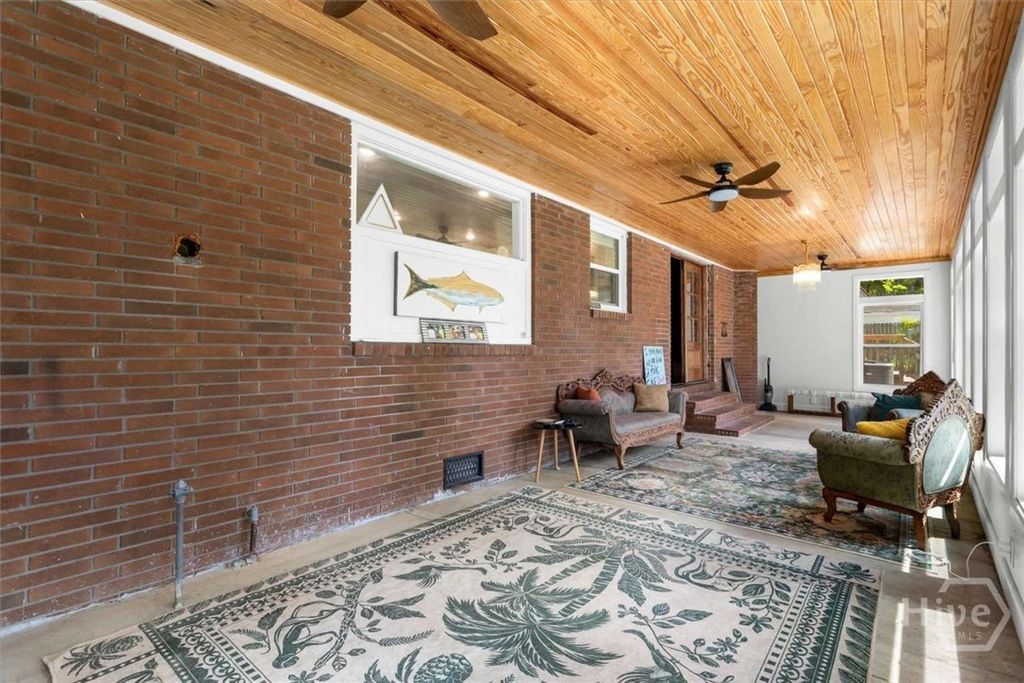 Image 26 of property listing at 3111 Wright Street, Savannah, GA 31404