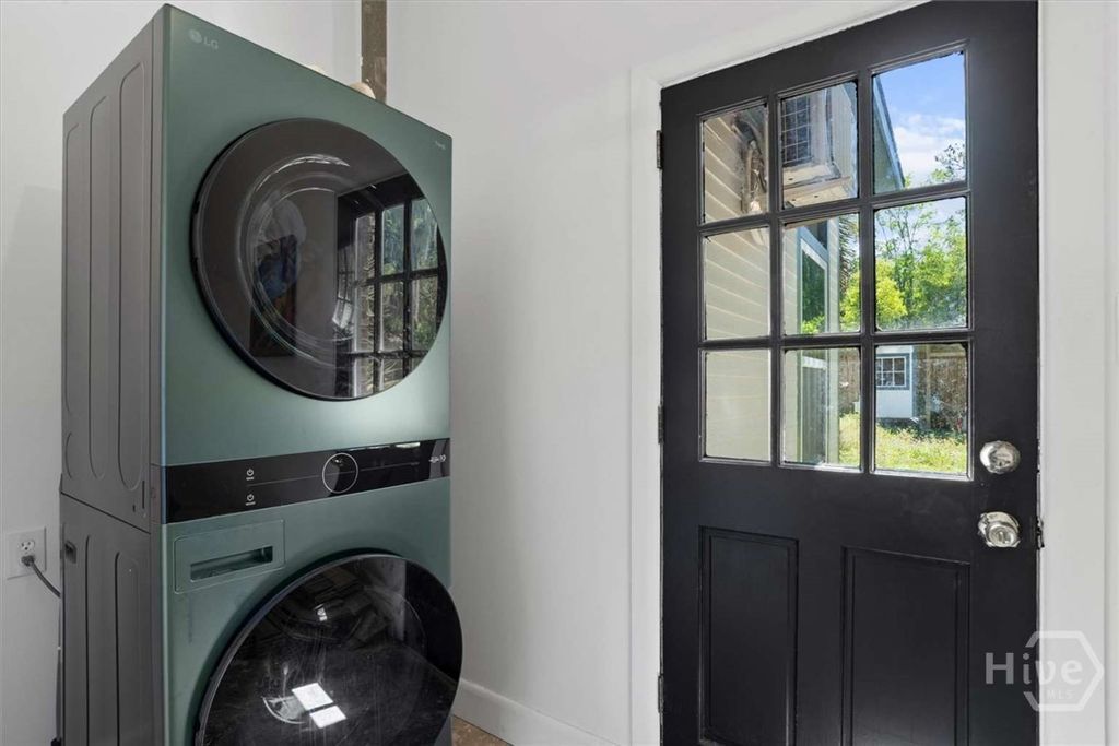 Image 33 of property listing at 3111 Wright Street, Savannah, GA 31404