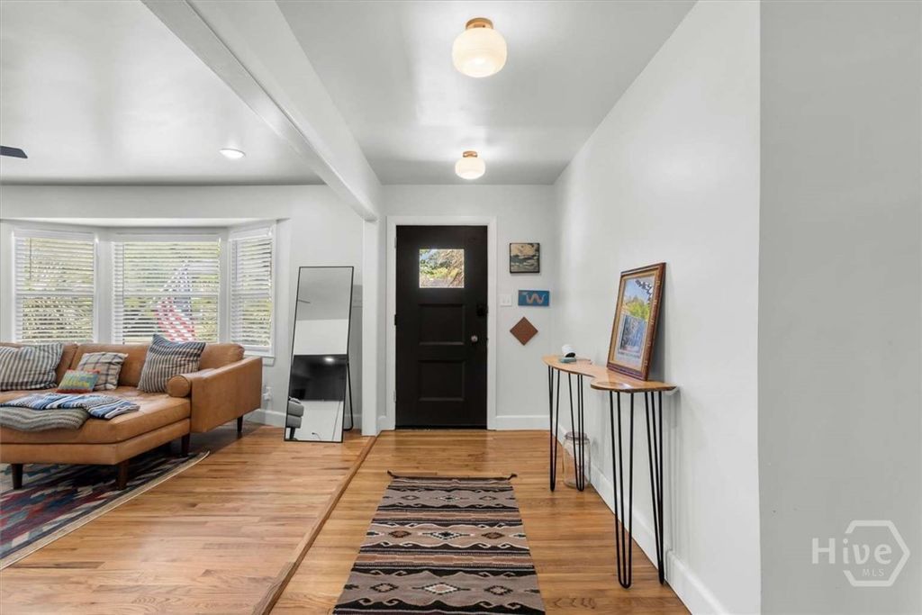 Image 5 of property listing at 3111 Wright Street, Savannah, GA 31404