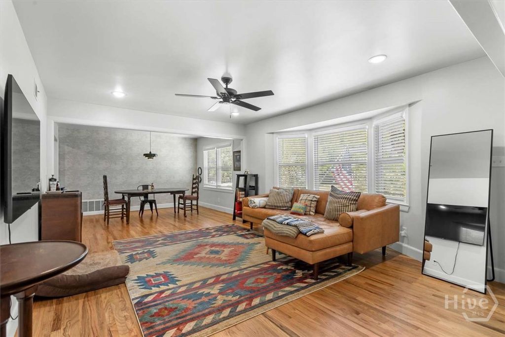 Image 6 of property listing at 3111 Wright Street, Savannah, GA 31404