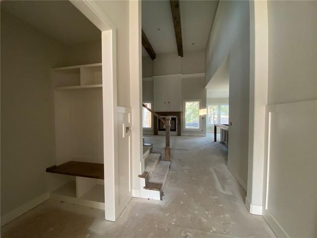 2512 Somerset Drive, Prairie Village, KS 66208