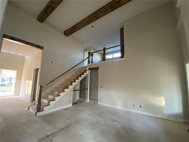 2512 Somerset Drive, Prairie Village, KS 66208