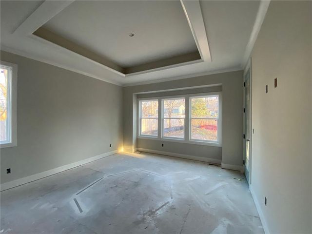 2512 Somerset Drive, Prairie Village, KS 66208