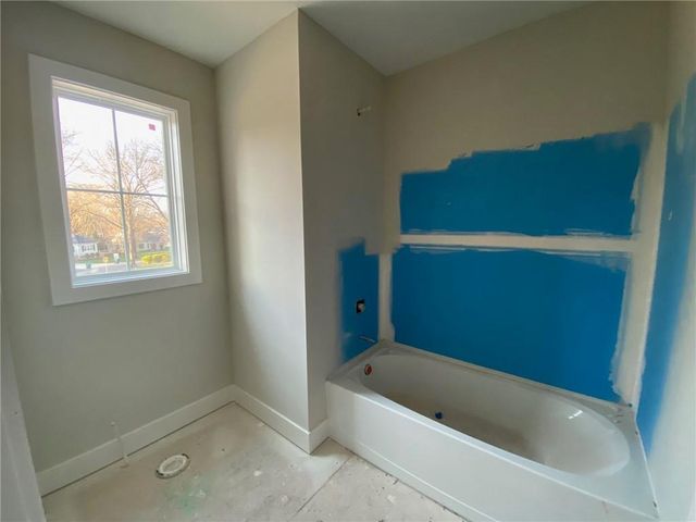 2512 Somerset Drive, Prairie Village, KS 66208