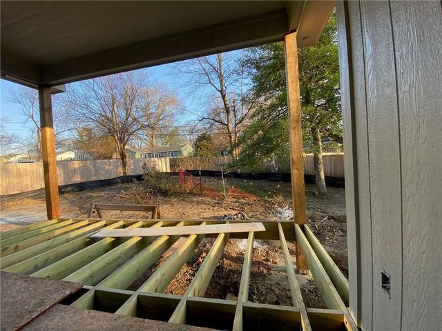 2512 Somerset Drive, Prairie Village, KS 66208