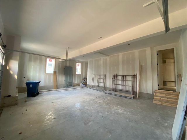 2512 Somerset Drive, Prairie Village, KS 66208