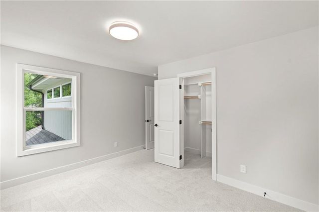 2512 Somerset Drive, Prairie Village, KS 66208