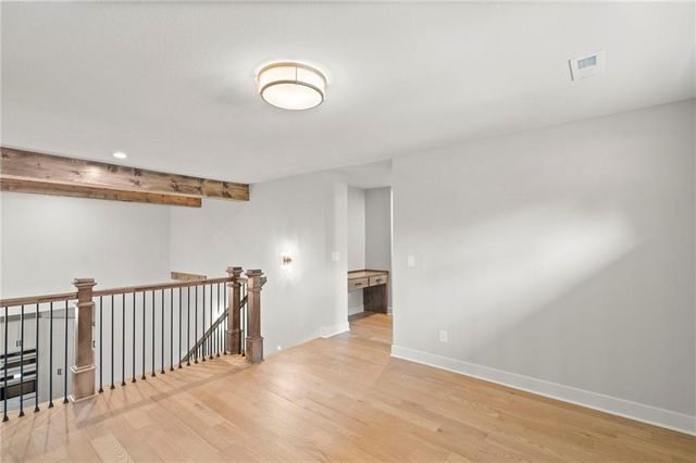 2512 Somerset Drive, Prairie Village, KS 66208
