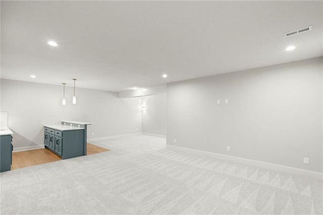 2512 Somerset Drive, Prairie Village, KS 66208