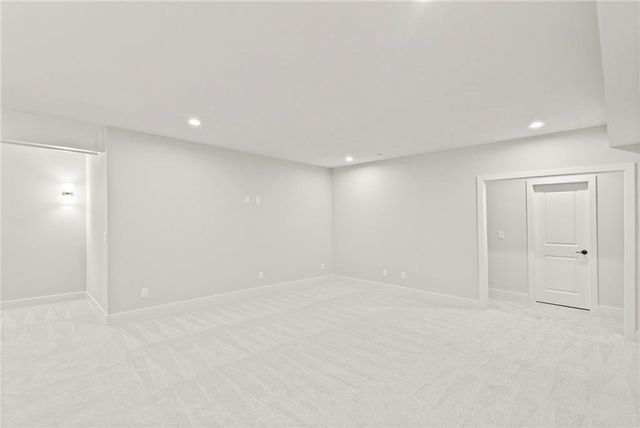 2512 Somerset Drive, Prairie Village, KS 66208