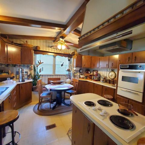 407 N Union Avenue, Mountain View, AR 72560