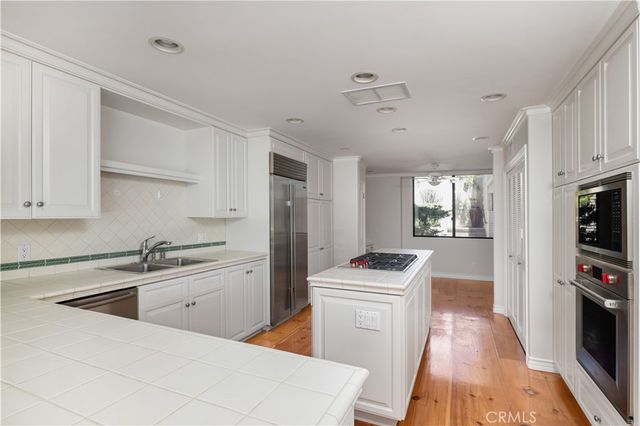 1061 Granville, Newport Beach, CA 92660