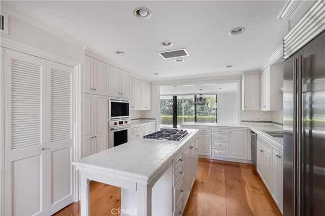 1061 Granville, Newport Beach, CA 92660