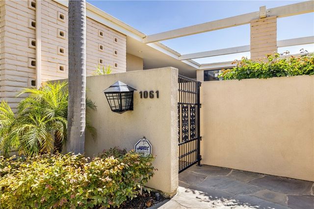 1061 Granville, Newport Beach, CA 92660