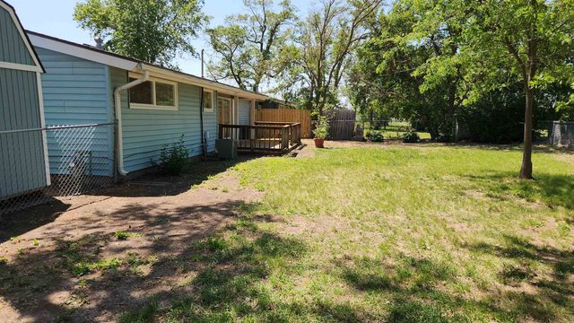 1412 Brittany St, Salina, KS 67401