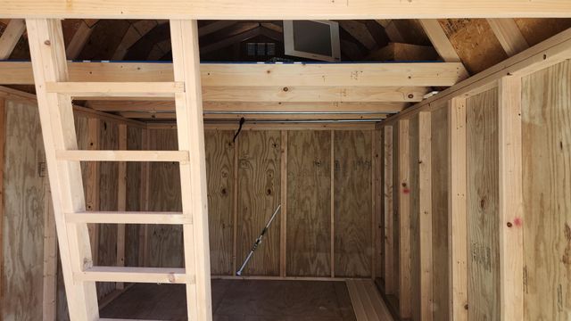 1412 Brittany St, Salina, KS 67401