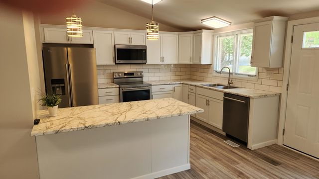 1412 Brittany St, Salina, KS 67401