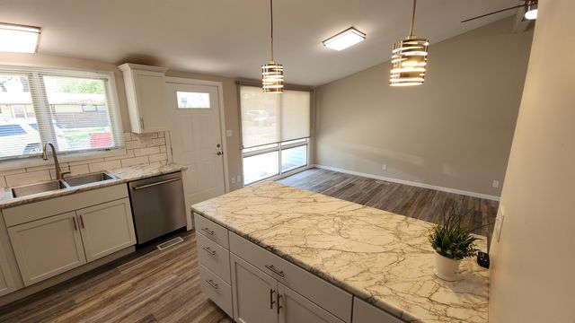 1412 Brittany St, Salina, KS 67401