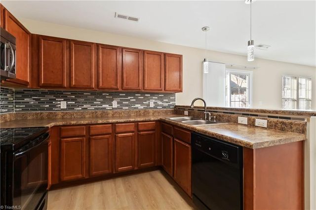 5726 Misty Meadows Court, Clemmons, NC 27012