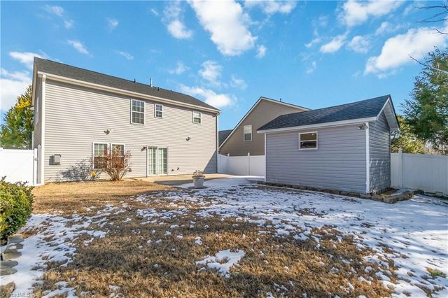 5726 Misty Meadows Court, Clemmons, NC 27012