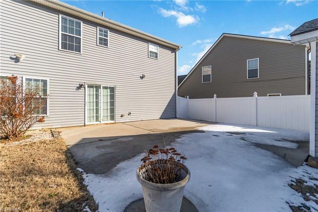 5726 Misty Meadows Court, Clemmons, NC 27012