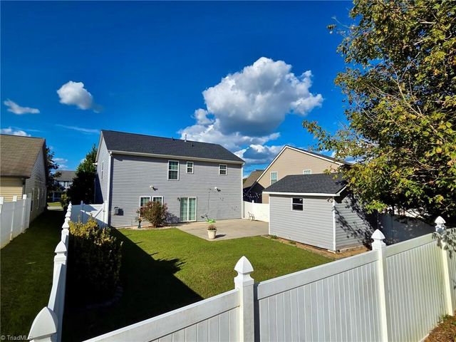 5726 Misty Meadows Court, Clemmons, NC 27012