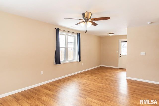 610 LASALLE Boulevard, Marquette Heights, IL 61554