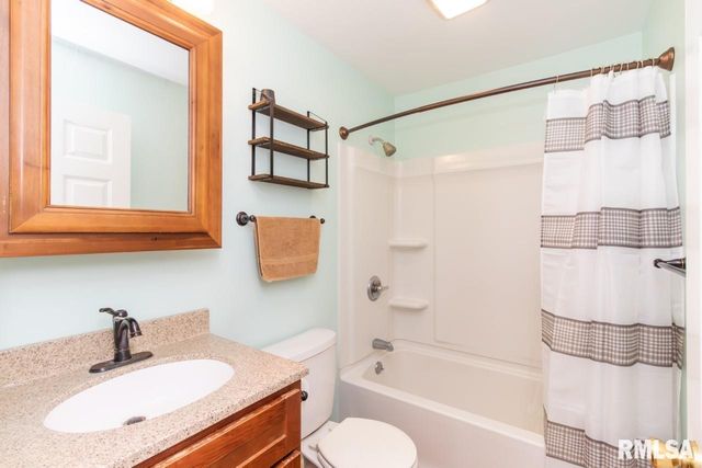 610 LASALLE Boulevard, Marquette Heights, IL 61554