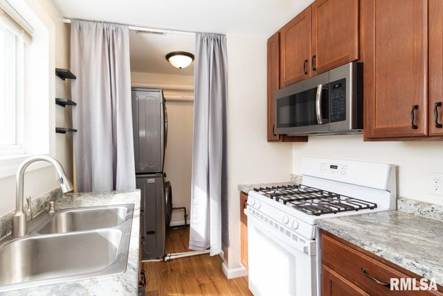 610 LASALLE Boulevard, Marquette Heights, IL 61554