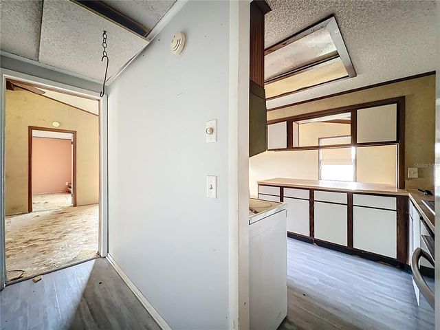 32200 AVINGTON ROAD, Sorrento, FL 32776