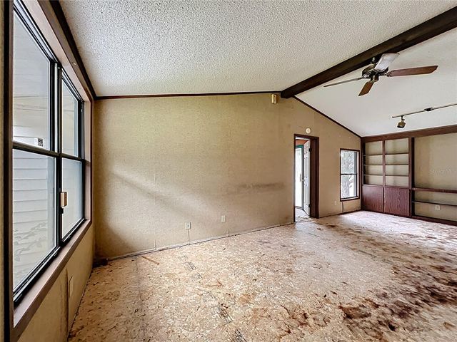 32200 AVINGTON ROAD, Sorrento, FL 32776