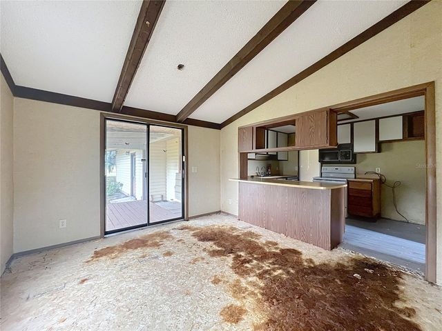 32200 AVINGTON ROAD, Sorrento, FL 32776