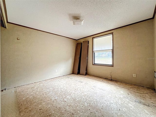 32200 AVINGTON ROAD, Sorrento, FL 32776