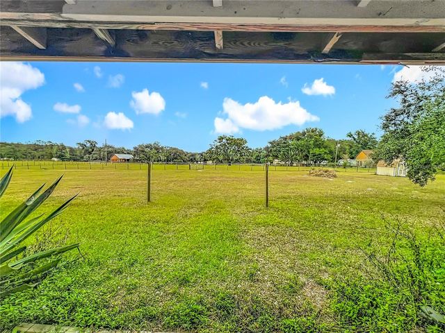 32200 AVINGTON ROAD, Sorrento, FL 32776