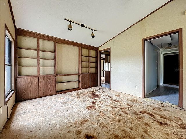 32200 AVINGTON ROAD, Sorrento, FL 32776