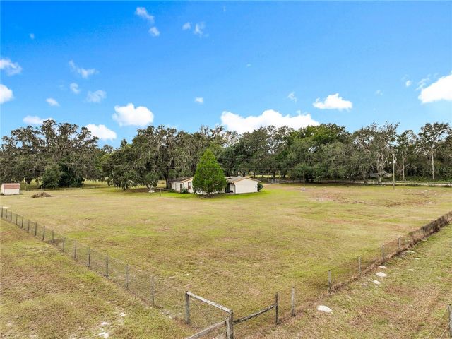 32200 AVINGTON ROAD, Sorrento, FL 32776
