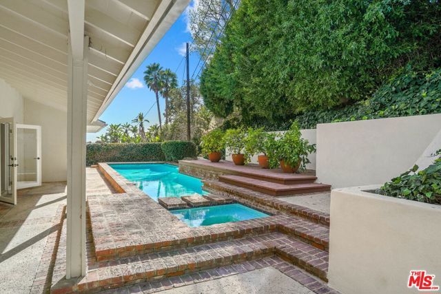 1919 San Ysidro Drive, Beverly Hills, CA 90210