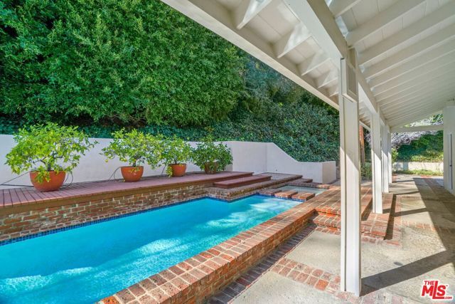 1919 San Ysidro Drive, Beverly Hills, CA 90210