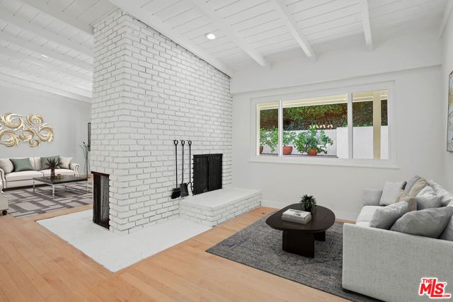 1919 San Ysidro Drive, Beverly Hills, CA 90210