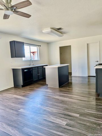 9710 Amber Cove, San Antonio, TX 78245