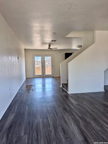 9710 Amber Cove, San Antonio, TX 78245