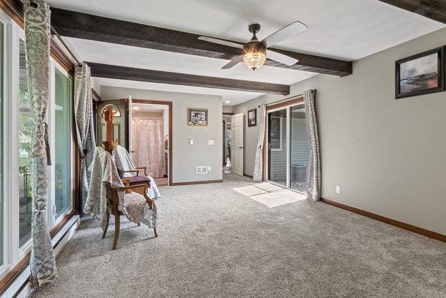 214 Breezy Point Drive, Pardeeville, WI 53954