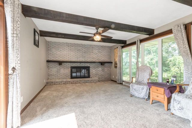 214 Breezy Point Drive, Pardeeville, WI 53954