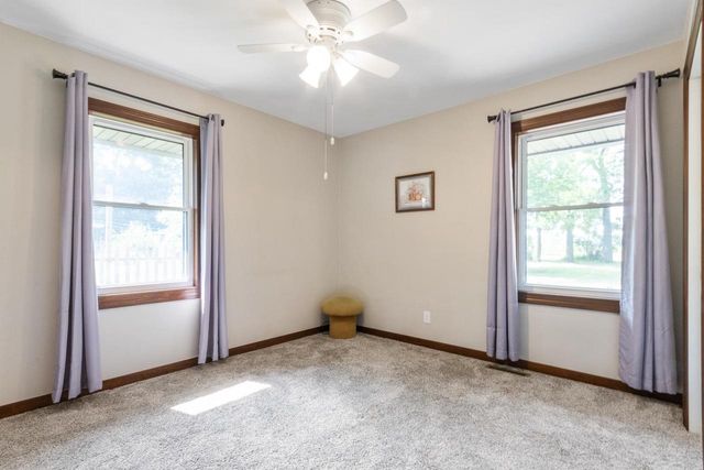 214 Breezy Point Drive, Pardeeville, WI 53954