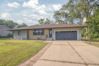 214 Breezy Point Drive, Pardeeville, WI 53954
