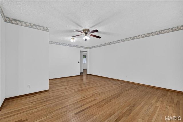 2704 Lido Lane, St Louis, MO 63129