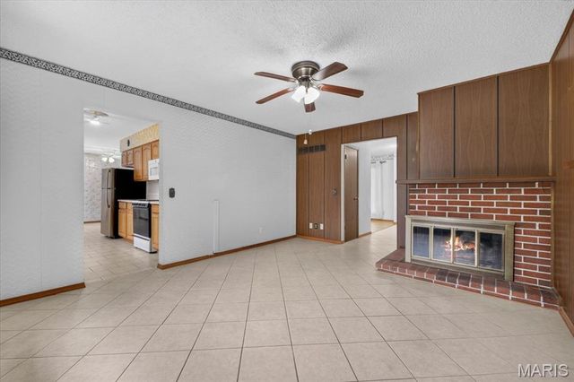 2704 Lido Lane, St Louis, MO 63129